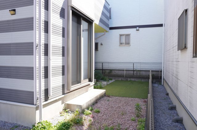 草加市谷塚仲町 中古戸建の庭