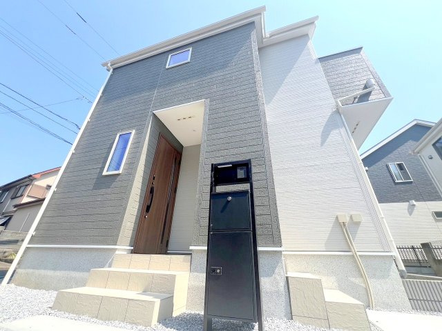 武蔵村山市大南5丁目　全1棟　新築戸建て　の外観