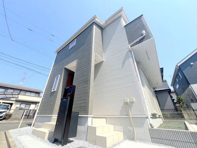 武蔵村山市大南5丁目　全1棟　新築戸建て　の外観