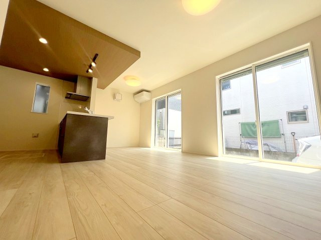 武蔵村山市大南5丁目　全1棟　新築戸建て　の居間・リビング
