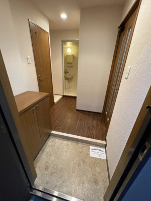 【玄関】 | フローレ西田辺