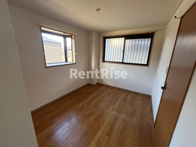 プラスパ・ダイトクの洋室|洋室