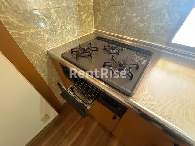 プラスパ・ダイトクのキッチン|3口コンロ