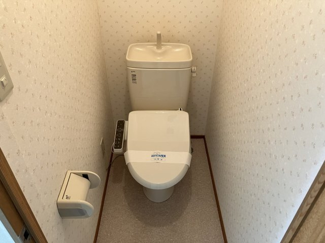 グランディールのトイレ|他室参考写真
