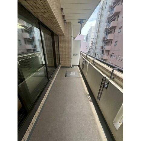 【バルコニー】