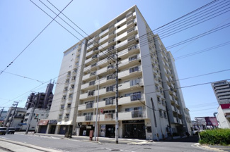 【外観】 | 【上質リノベ】イトーピア舟入マンション | 【資料には掲載していない情報】
物件の陽当りや通風・仕様設備やお部屋の大きさの比較、
近隣・周辺環境や街並みなど、資料には掲載していない情報が
現地にはたくさんあります。是非ご確認ください。