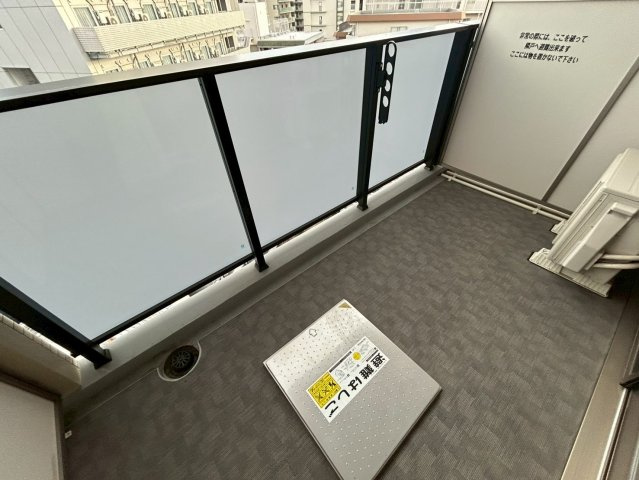 レオンコンフォート神戸駅前のバルコニー
