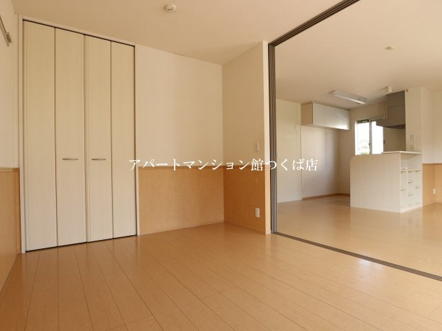 ソラーレつくばBの洋室