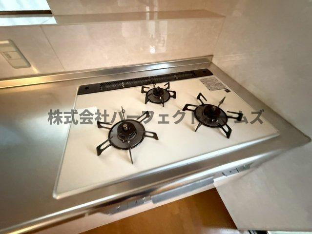 国松町戸建　賃貸のキッチン|キッチンでお料理をお楽しみください