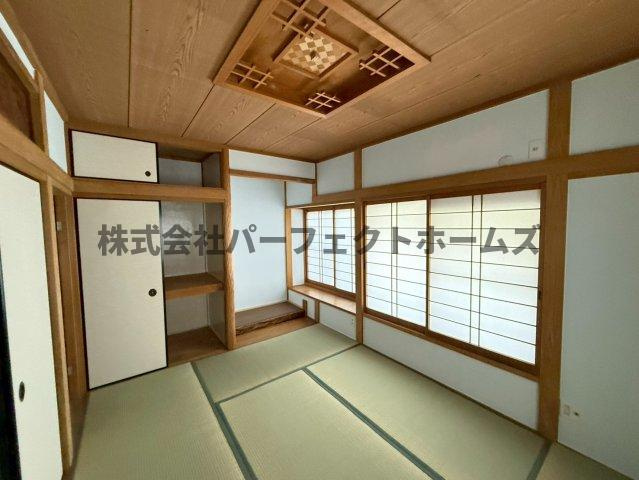 国松町戸建　賃貸の和室|和室、ちょっとしたくつろぎスペースにいかがでしょうか