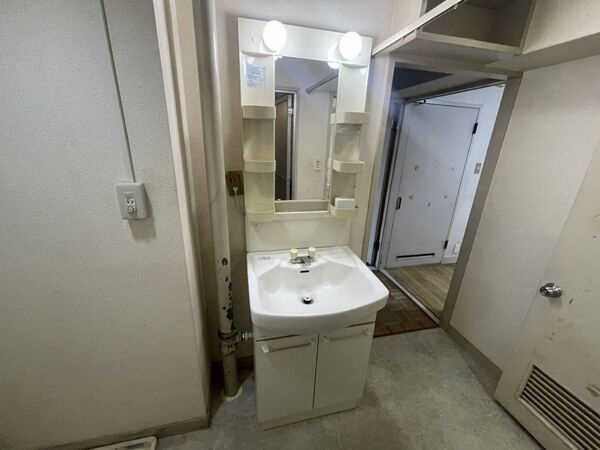 福岡市南区塩原１丁目の賃貸マンションの洗面所