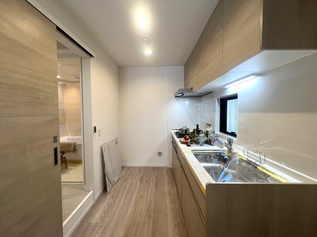 日吉が好きな方は日吉住所にコダワル。それって良いコトで、私、都内から引っ越した時に神奈川住所になるコト、不思議と残念な気持ちになりました、な、【リフォーム／港北区日吉7丁目中古戸建】のキッチン|お料理しやすいキッチンです