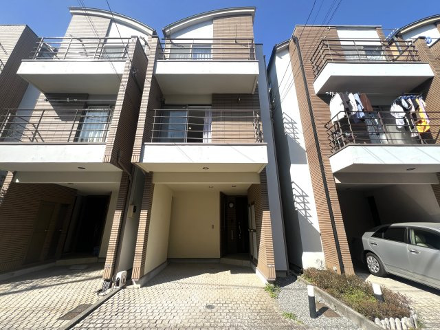 日吉が好きな方は日吉住所にコダワル。それって良いコトで、私、都内から引っ越した時に神奈川住所になるコト、不思議と残念な気持ちになりました、な、【リフォーム／港北区日吉7丁目中古戸建】