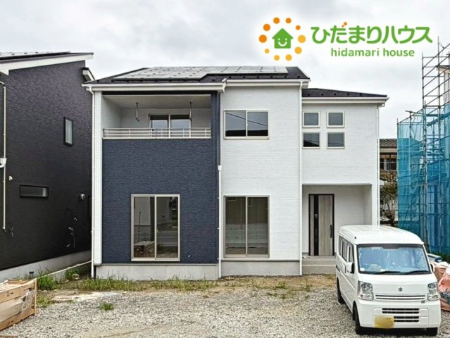 いわき市小名浜住吉５期　新築戸建　2号棟の外観|合理性を大事にしながら、自分らしく暮らしたい。そんな想いに応え、華美な装飾を省き、シンプルでスタイリッシュなデザインを追求。個趣味や家族の時間を楽しむ豊かな日常が始まります。