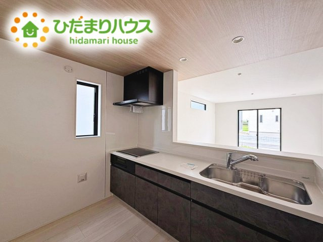 いわき市小名浜住吉５期　新築戸建　3号棟のキッチン|LDKと一体の空間を演出してくれる、オープンキッチン!(^^)!
