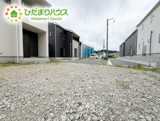 いわき市小名浜住吉５期　新築戸建　4号棟の駐車場|カースペースは2台分確保!(^^)!