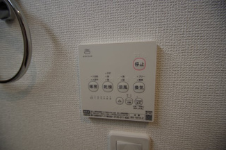 【冷暖房・空調設備】 | 【仲介手数料無料！！】日野市新町5丁目　新築戸建て（全9棟）3号棟　4198万円 | 浴室暖房