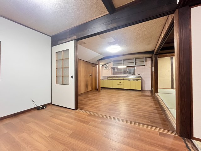 本町6丁目平屋の居間・リビング