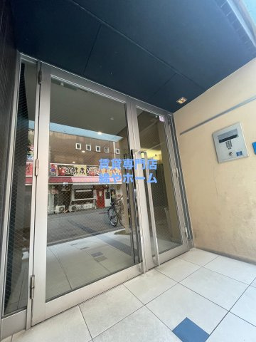 ルネ日本橋アネーロのエントランス|ゆとりのあるエントランスです