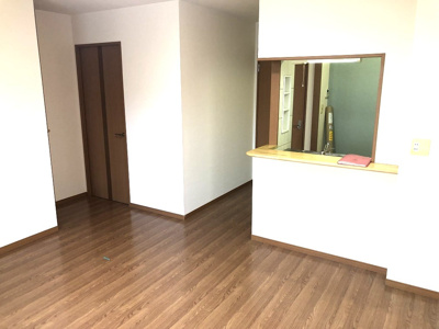 【居間・リビング】 | West Hills