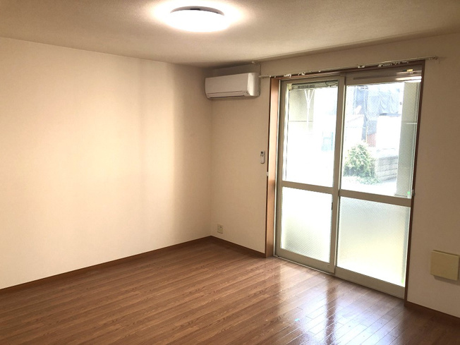 【居間・リビング】 | West Hills