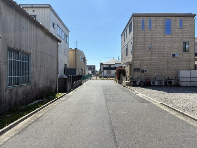 戸田市新曽売地の前面道路含む現地写真