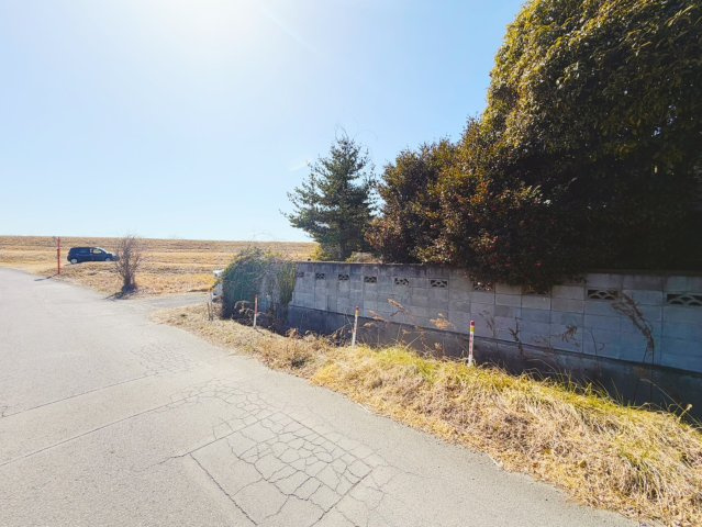 高根沢町宝積寺広々平屋♪の前面道路含む現地写真