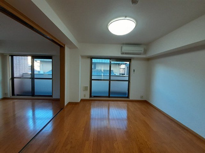 【居間・リビング】 | ル・ソレイユ桂川