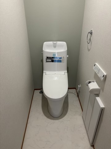 安曇野市穂高柏原　中古住宅のトイレ