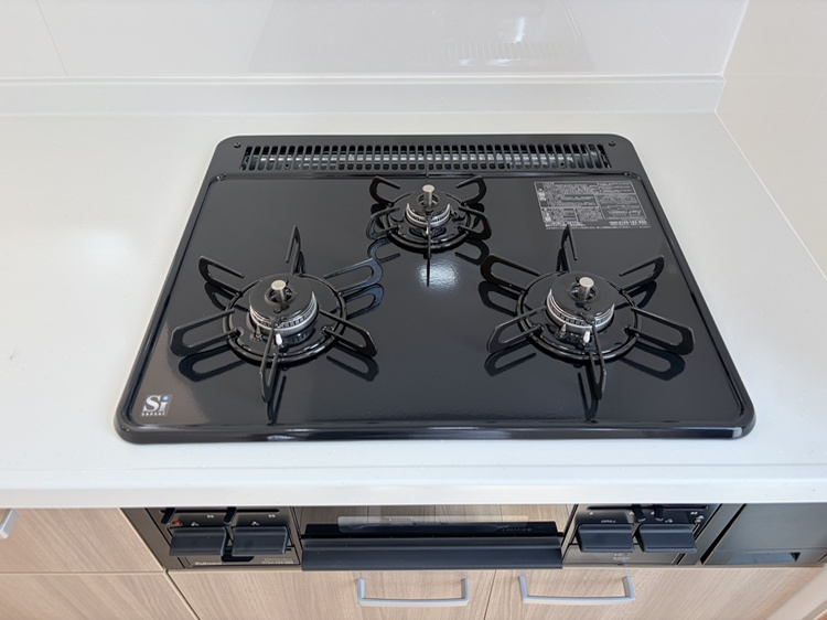 安曇野市穂高柏原　中古住宅のキッチン