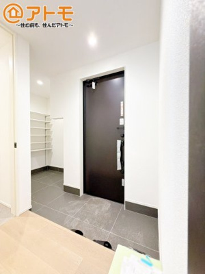 【玄関】 | 富士市石坂2期　新築戸建て　1号棟