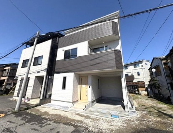 越谷市大成町新築戸建ての外観