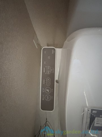平塚市南原　中古戸建のトイレ