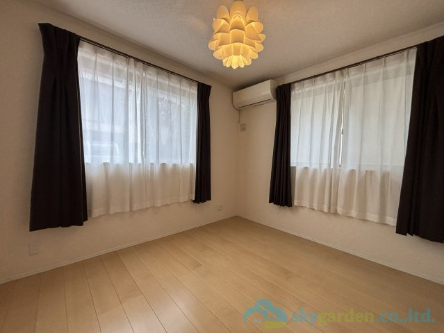 平塚市東八幡　中古戸建の洋室