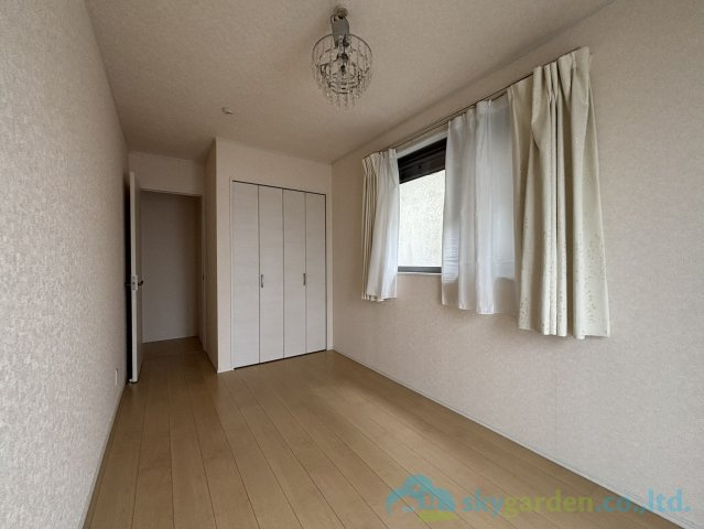 平塚市東八幡　中古戸建の洋室