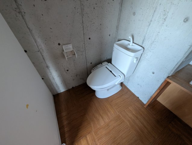 ポルトボヌールのトイレ