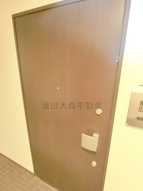 スタイリオ蒲田WESTの玄関