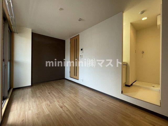 大阪市浪速区元町３丁目の賃貸マンションの居間・リビング