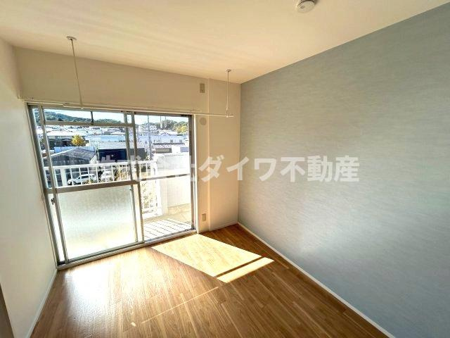 緑ヶ丘マンションの洋室|南側洋室