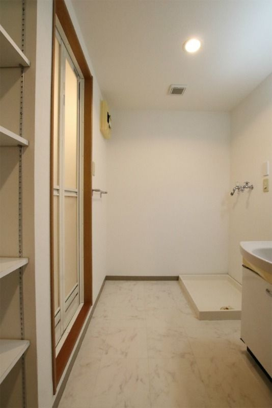 筑紫野市大字永岡の賃貸マンションの洗面所