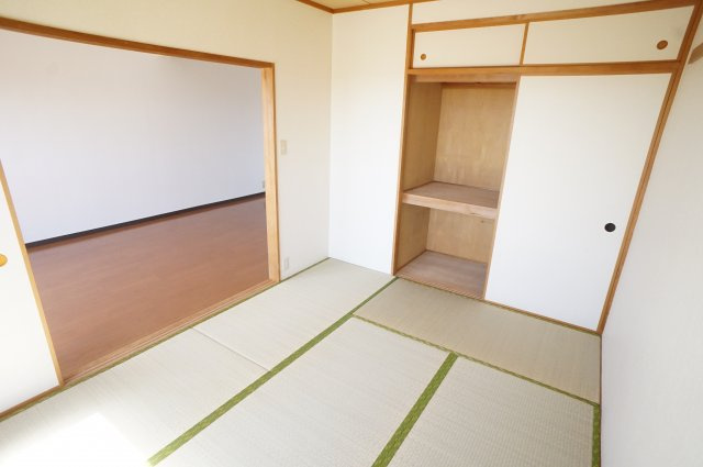 第１小倉マンションの和室