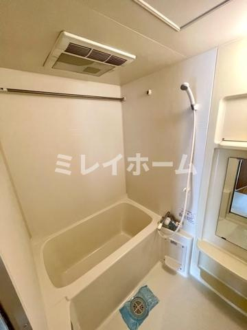 レジディア蒲田の浴室