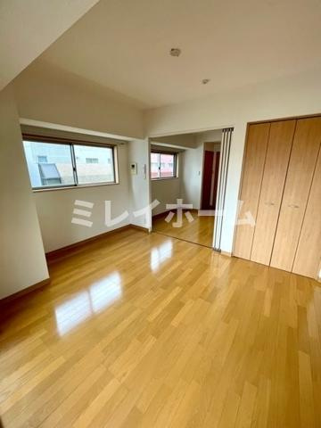 レジディア蒲田の寝室