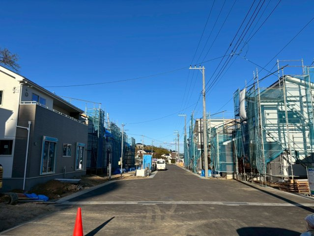 日立市西成沢町2丁目　23-P1　の前面道路含む現地写真