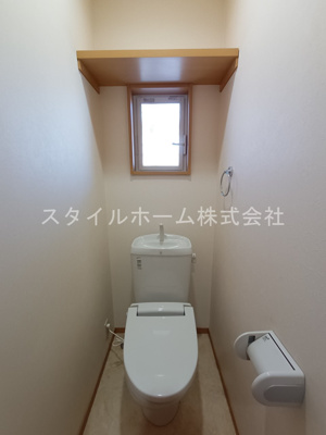 【トイレ】 | サンシャイン巴江 | 別部屋写真です。