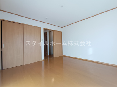【居間・リビング】 | サンシャイン巴江 | 別部屋写真です。