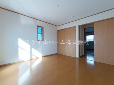 【居間・リビング】 | サンシャイン巴江 | 別部屋写真です。