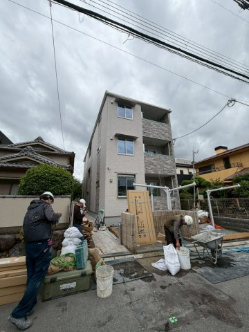 アンジュ茨木のエントランス