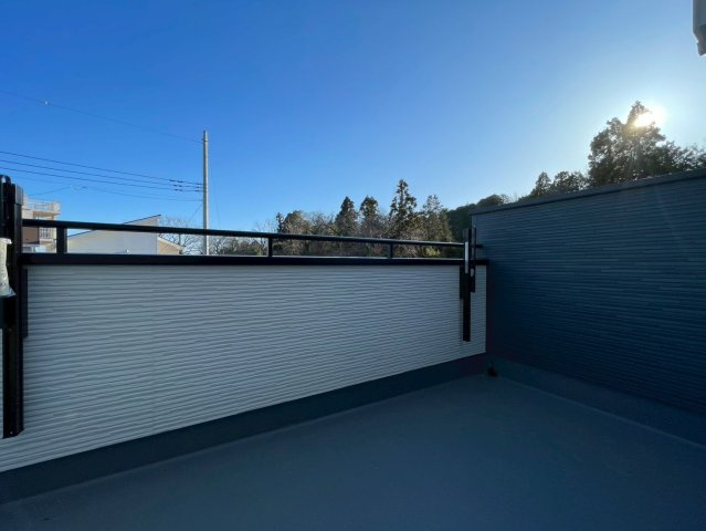 日立市西成沢町2丁目23-P1　新築戸建　11号棟のバルコニー