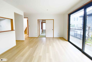 【居間・リビング】 | 横浜市野七里ー中古一戸建てー | LDK